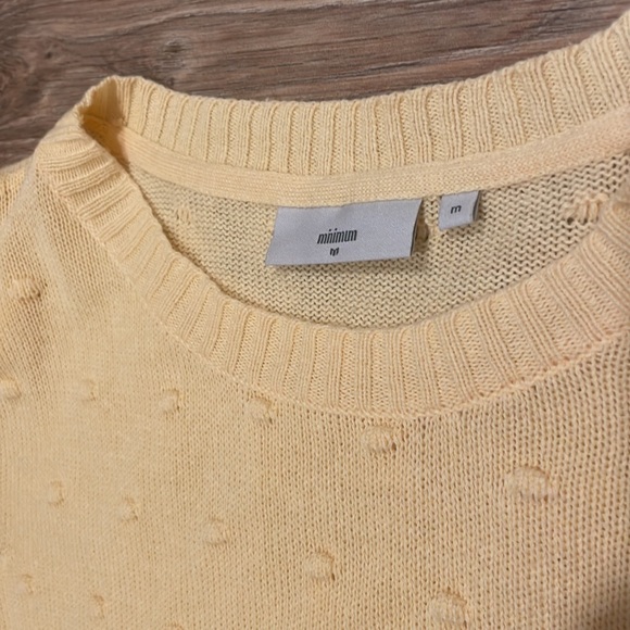 NWOT Yellow 3/4 Sleeve Top with Shoulder Pads - Picture 4 of 6